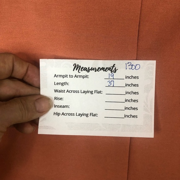 Gap Terracotta dress with the cutest scalloped edges. Scoop neck and simple cut! - Picture 5 of 6